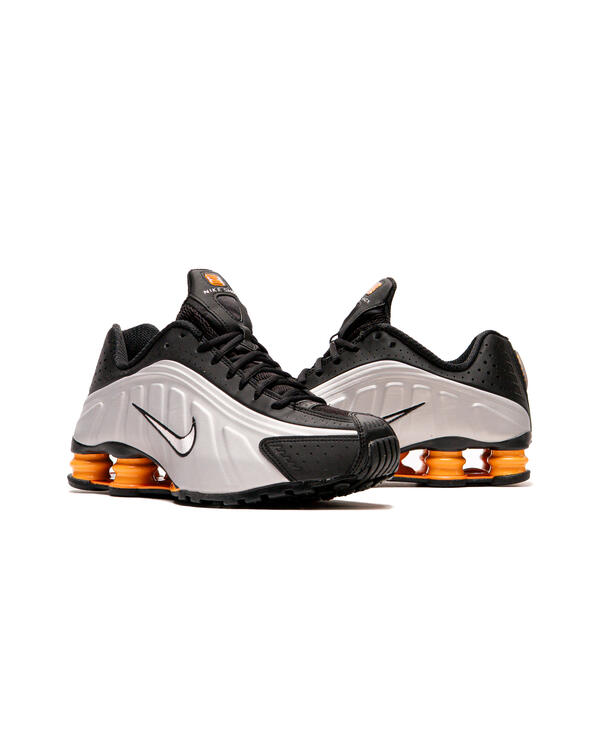nike-shox-r4-black-vast-grey-